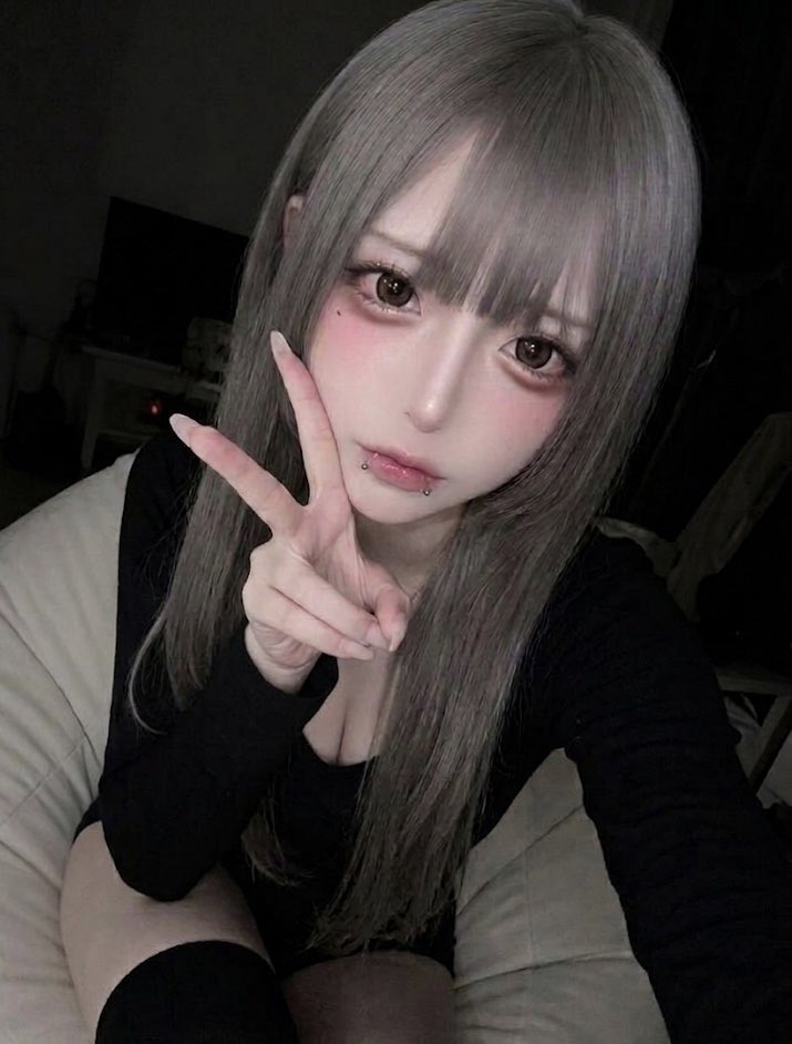 らん tweet media