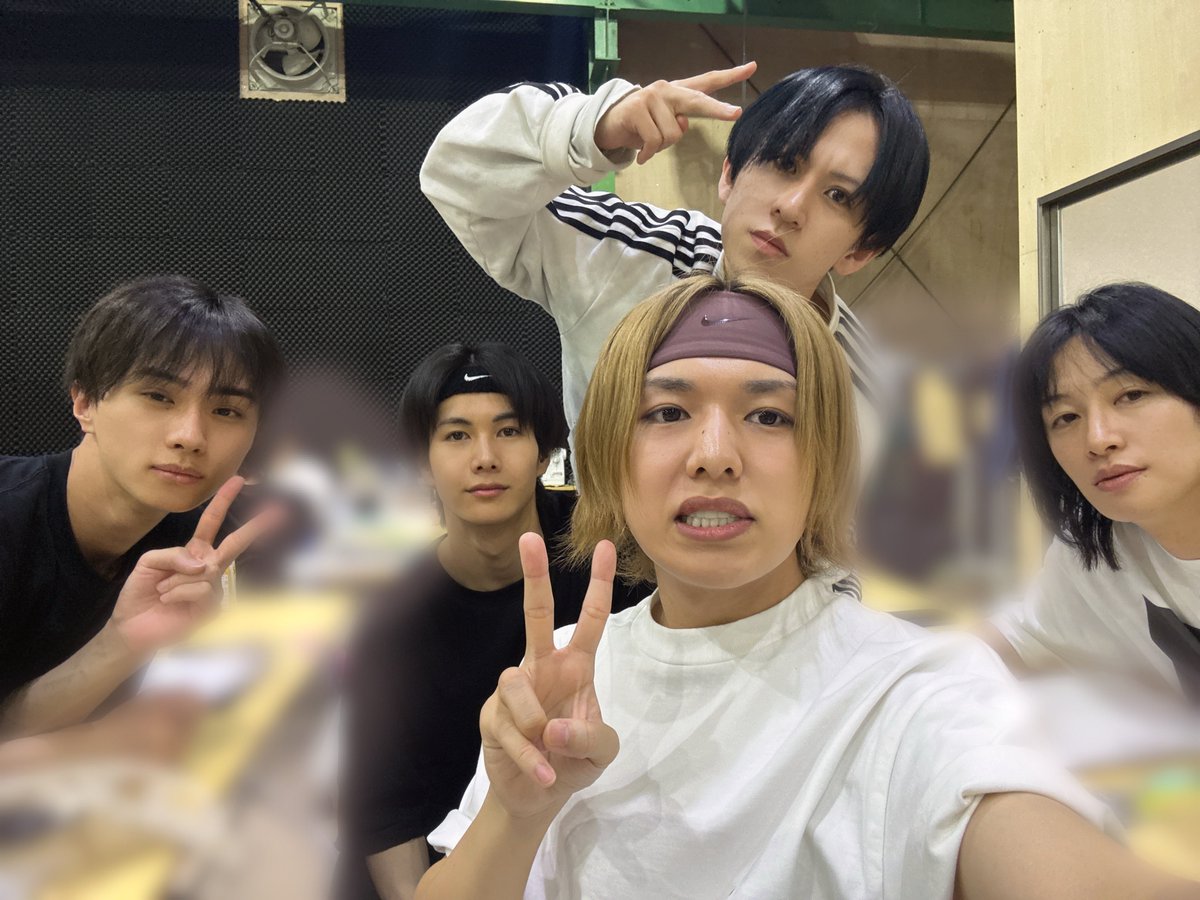 秦 健豪 tweet media