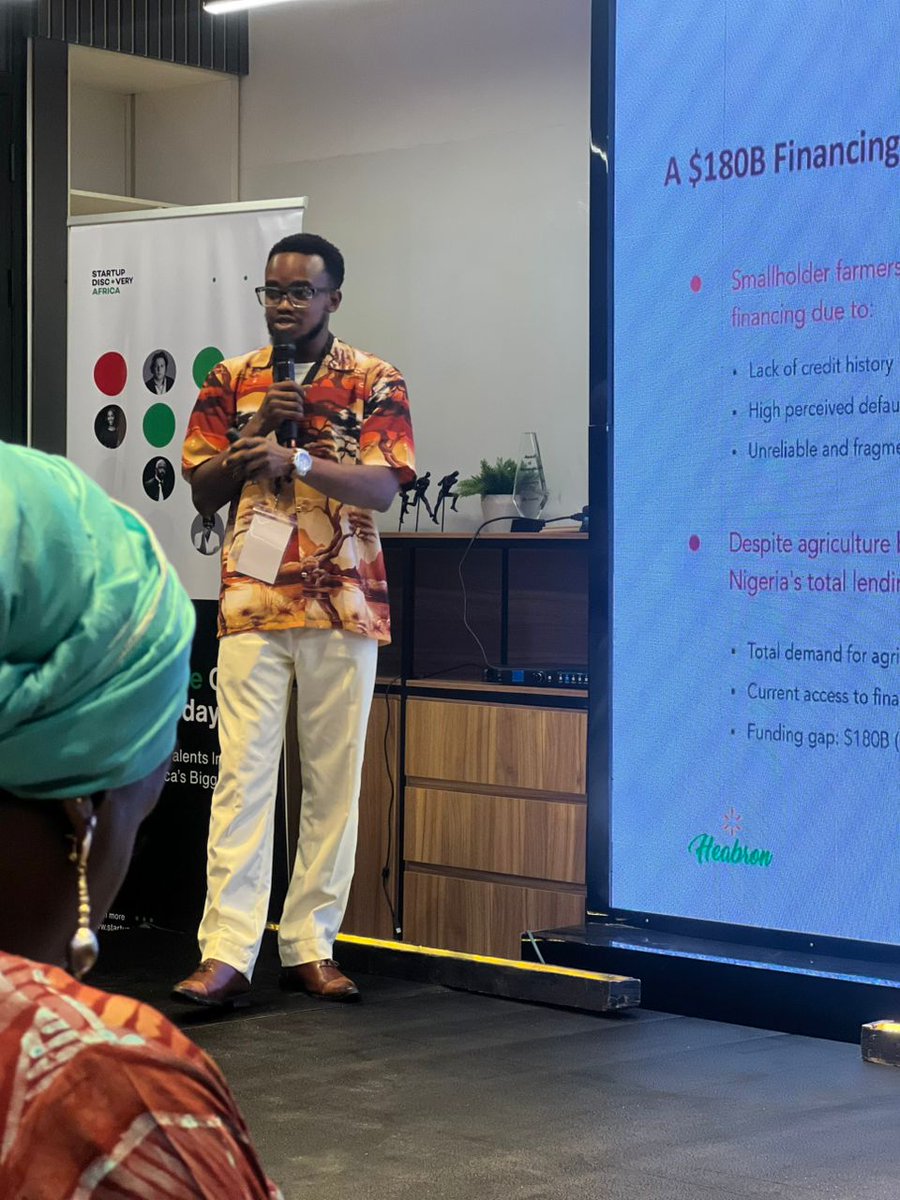 robinson_osas's tweet photo. To founders. What are the things VC looks for in a Startup? Lately I've come to identify a few of them. And they are; 

1. The founder/Team
2. The problem 
3. Market size

#startupfounders #entreprenuer #goviral #Agrifintech #pitch #vc #fyp #monday #thingstoknow https://t.co/0MdC47RGrO