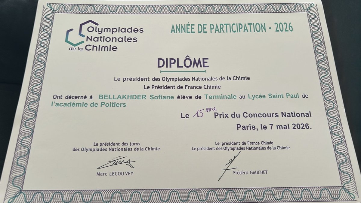 StPaulAngoulem's tweet photo. Sofiane a fini 15ème (sur 36 participants) aux Olympiades Nationales de Chimie : félicitations à lui. Saint-Paul n'avait pas accédé à ce niveau depuis longtemps, nous le remercions de porter haut les couleurs de notre établissement !
#stpaulangouleme #OlympiadesDeChimie https://t.co/OFgZL9BGyI