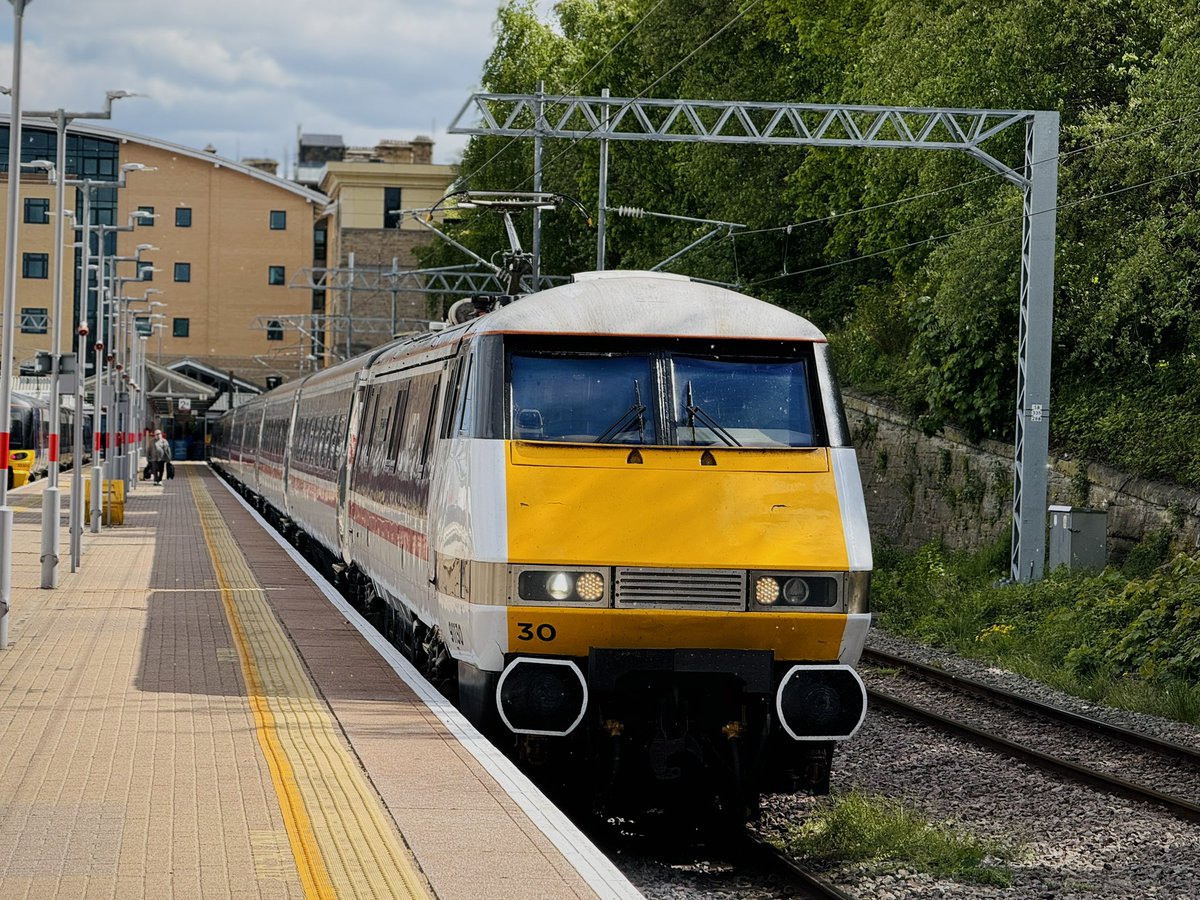 The Yorkshire transport spotter tweet media