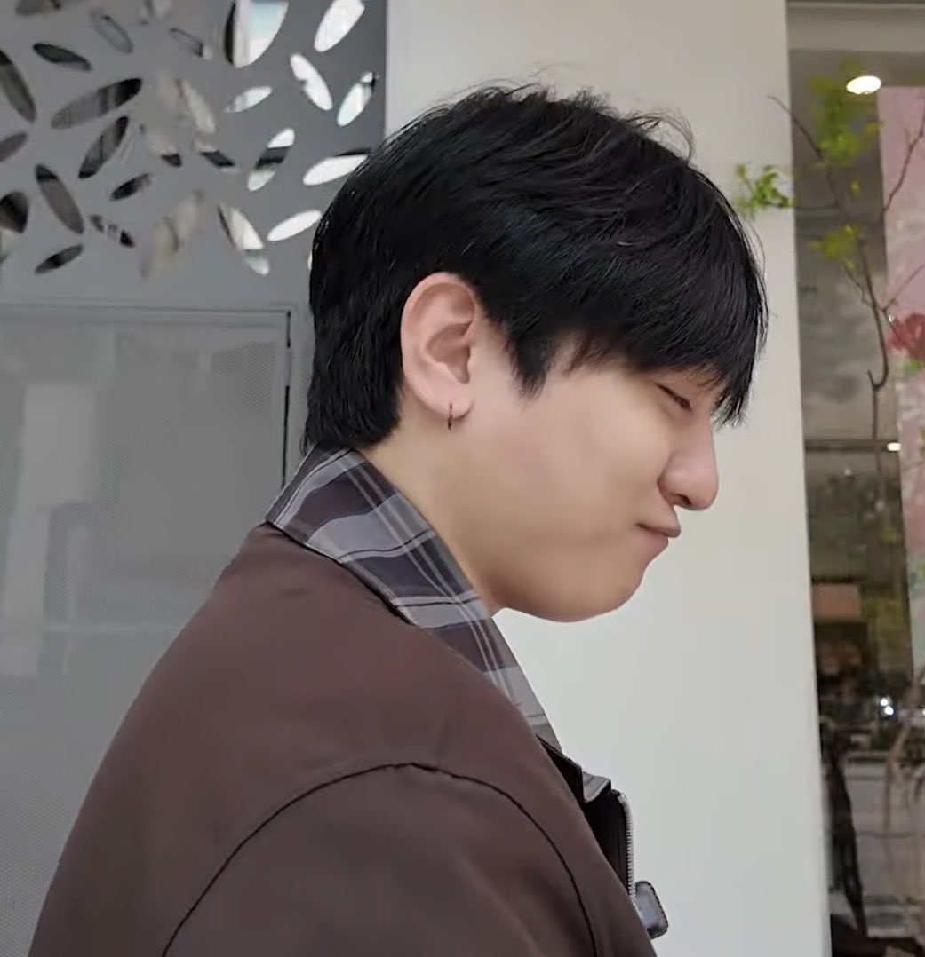 man bun sungjin 🐻 tweet media