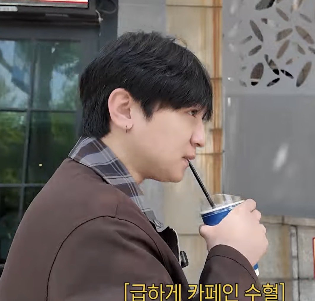 man bun sungjin 🐻 tweet media