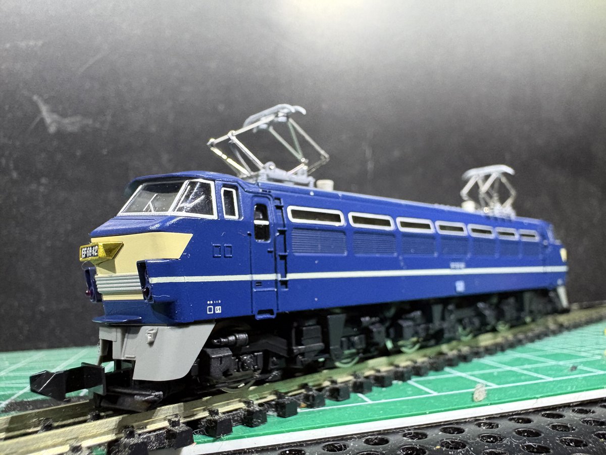 ジャンク品 菱形パンタグラフのEF66 TOMIX旧製品を入手 スプリング