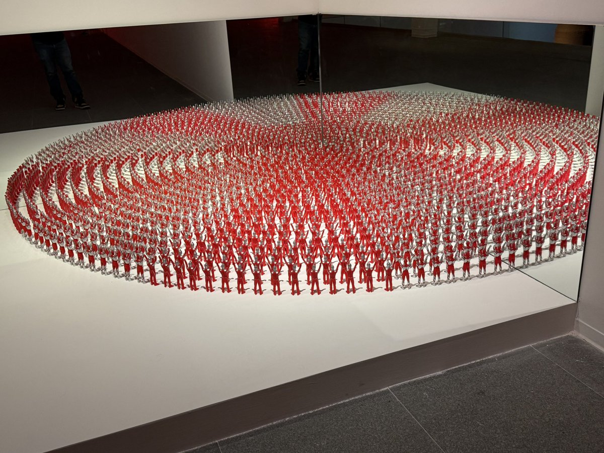 Feliross's tweet photo. YUKINORI YANAGI,  EXPOSICION EL MARE PACIFICUM https://t.co/HyEn7W3y1R