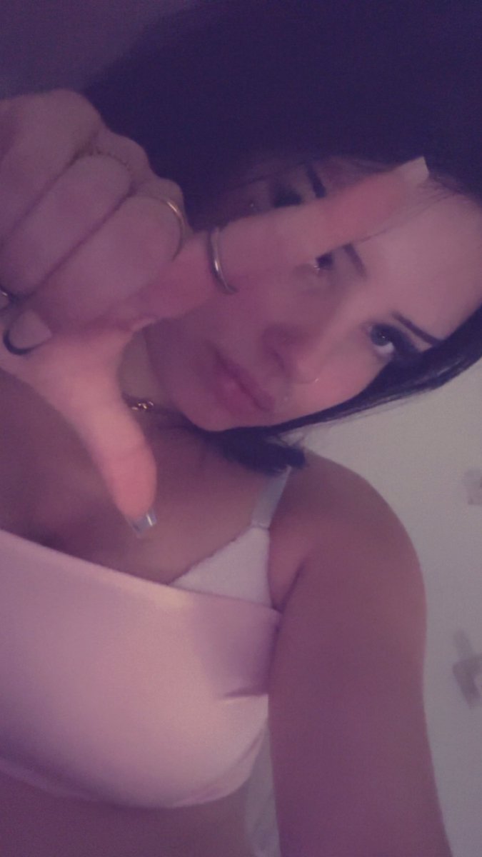 QueenWiitny's tweet photo. Zin in een belsessie welke sukkel meld zich braaf😈

FindomNL

Findom findomnl findombe fendom fendomnl tikkie tikkieslet spoiledbrat geldslaafje betaalslaaf paypig cashcow Feet feetworship moneyslave brat feetcontent tikkieslaaf humanATM https://t.co/eOMhdXHS5j