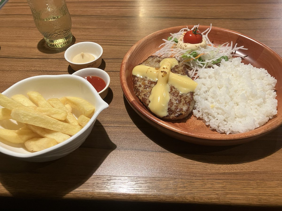 愛丸 tweet media