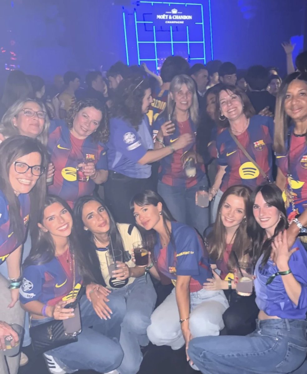 Barça moms &amp; gf’s 😍🩷
