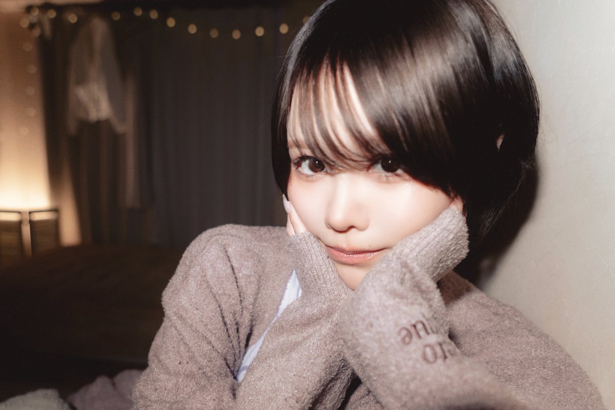 セリ tweet media