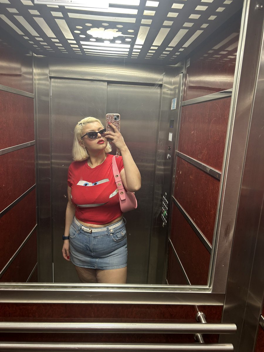 Gökçesu ♡ tweet media