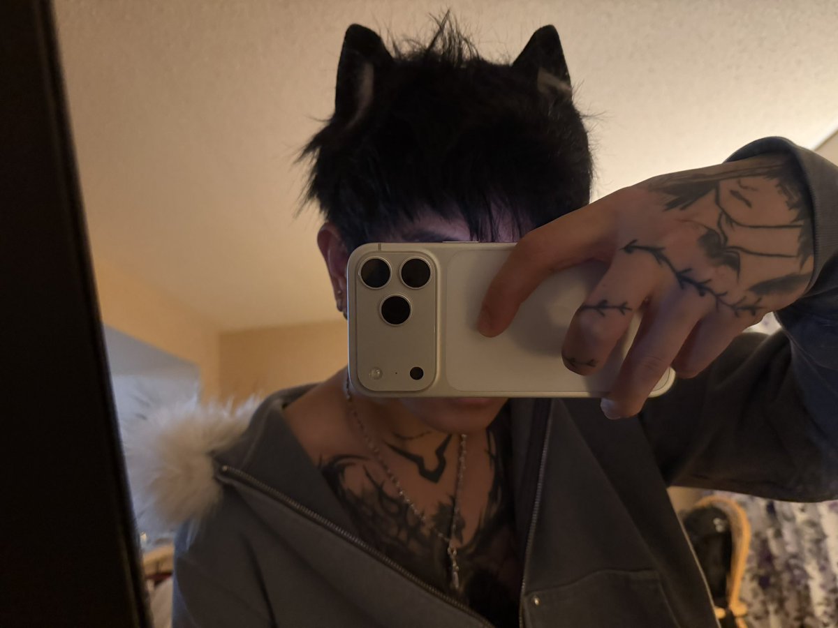 Ren tweet media