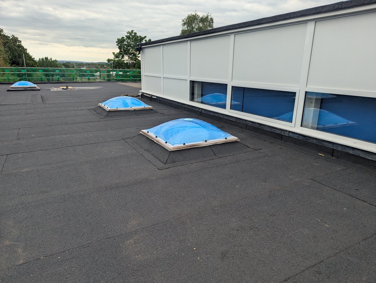 MEB_Design's tweet photo. Works are well underway at Billingshurst Primary Academy - Sussex Learning Trust, where we are helping deliver a new roof and clerestory windows - improving the environment for everyone. #architecture #communities #education https://t.co/3gaxCnYu7h