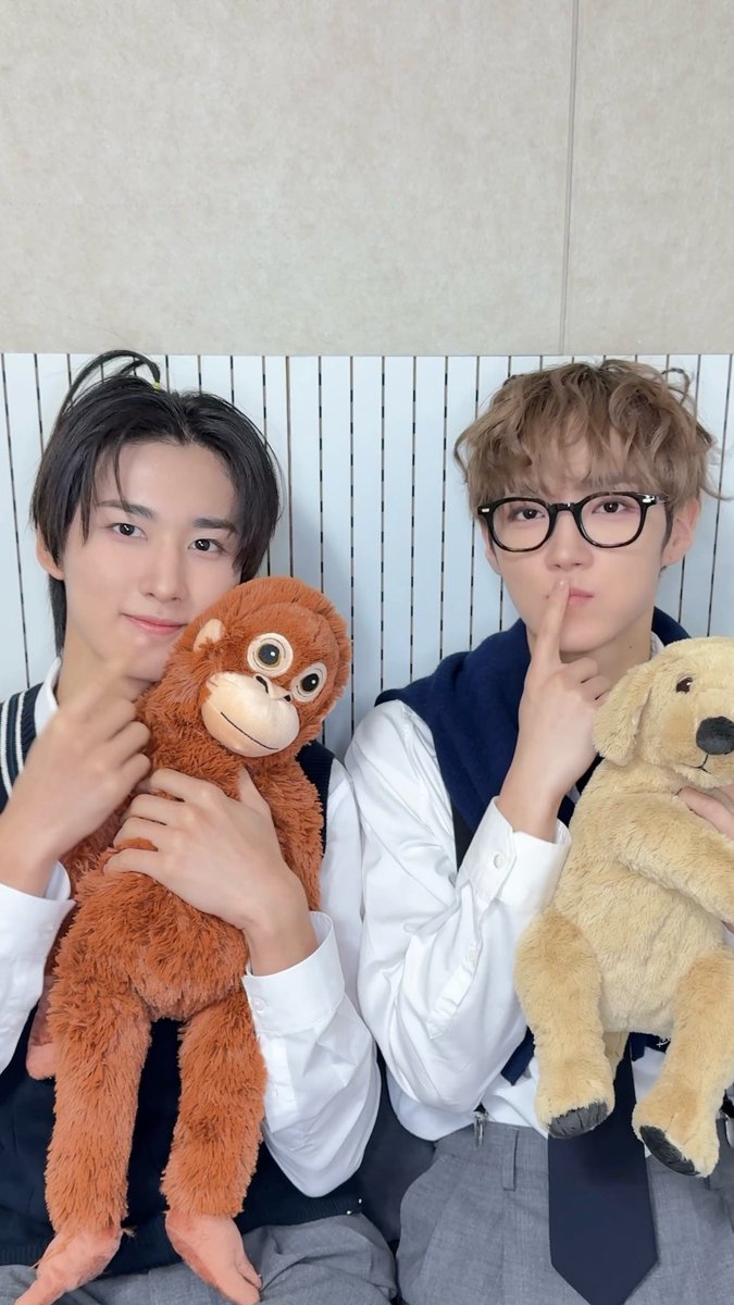 AxMxP_official's tweet photo. 🐵 ˗ˋˏ 뚜루뚜 ˎˊ˗ 🐶

📢 https://t.co/mf1oSnczTQ
📢 https://t.co/pSBU92lpws

#AxMxP #에이엠피 https://t.co/7bV4XIWJbQ