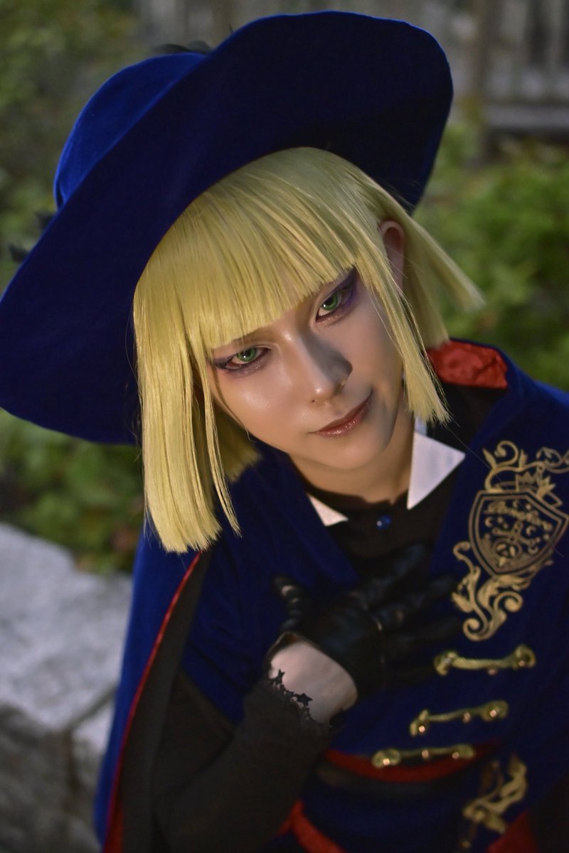 shiNba_cos1225's tweet photo. #twstレイヤーヴィラン顔選手権
ただ目つきが悪いだけだけど、かろうじて滑り込める…？ https://t.co/QHZsZhsEtm