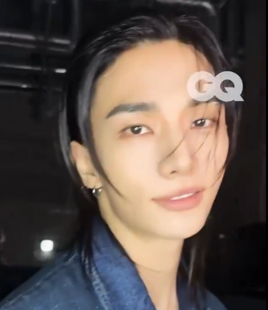딸기 케이크 🌟Hyunjin Cartier Panther🌟 tweet media