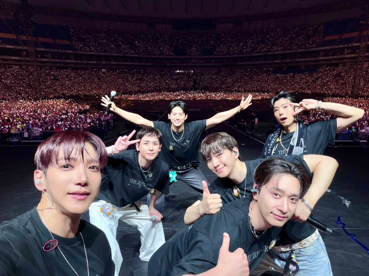 🍀𝕍𝕚𝕔𝕜𝕪 (비키) tweet media