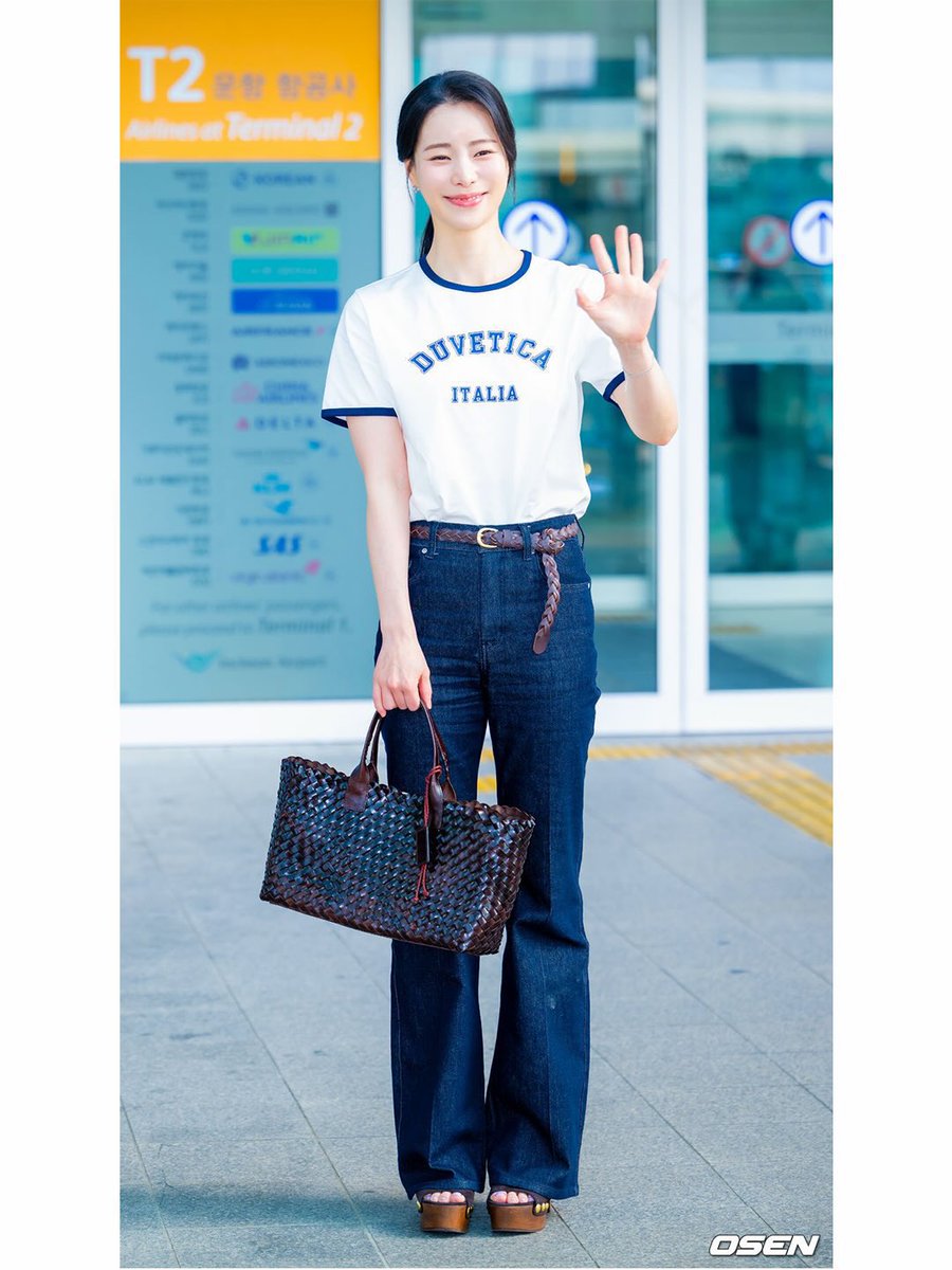 lim jiyeon 📸 tweet media