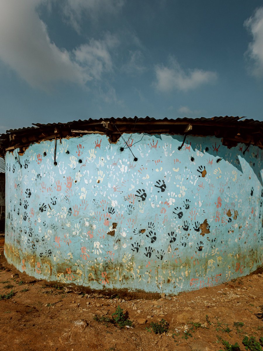 BobbyDimas__'s tweet photo. Love documenting real life situations. 
This was a community somewhere in Katampe.🔥

#DocumentaryFilm #photography #photgrapher https://t.co/4Xb7BXrocy