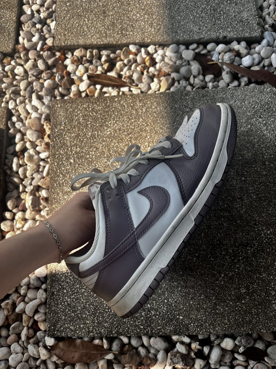 thidaixqp's tweet photo. ปล่อยต่อ nike dunk low retro 

Size 39 eu 
2900 thb

ยังใหม่มาก พต ได้ นัดรับได้

#ส่งต่อnike #ส่งต่อรองเท้า #รองเท้ามือสอง https://t.co/lx7l06xY9M