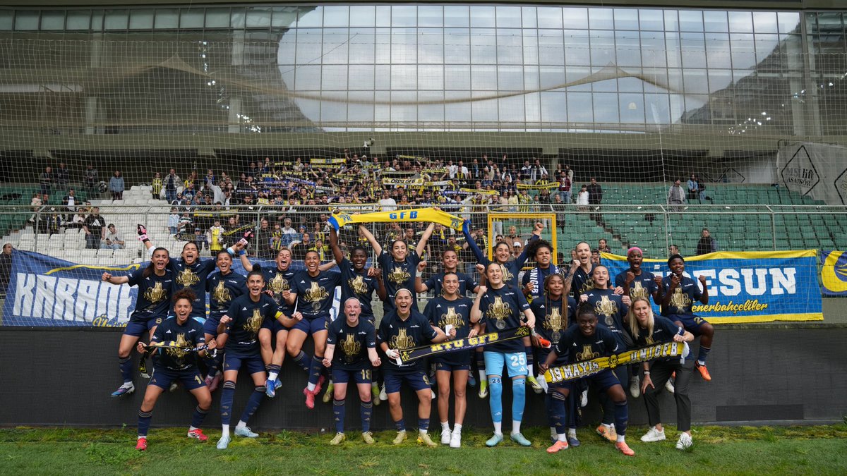 kadinfutbolfb's tweet photo. 💛💙 https://t.co/gAkqy0GdE7