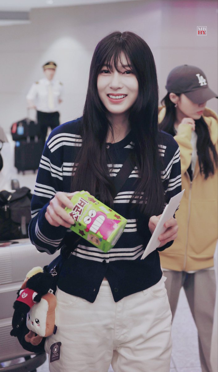 Mostbeautifulhayoung tweet media