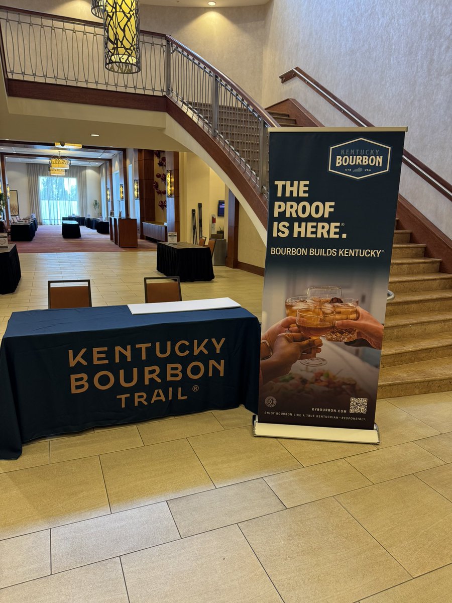 AEylon's tweet photo. There’s something happening here… 
#KentuckyBourbonTrail #Travel #Tourism https://t.co/aUFac62b7I