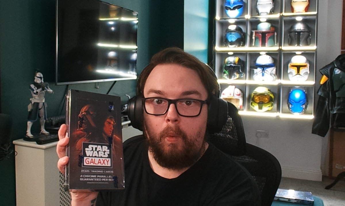 SumoCrafts's tweet photo. First time doing a box opening recorded, Well kind of... https://t.co/WM24qFKJng https://t.co/0ngsIjLSRe