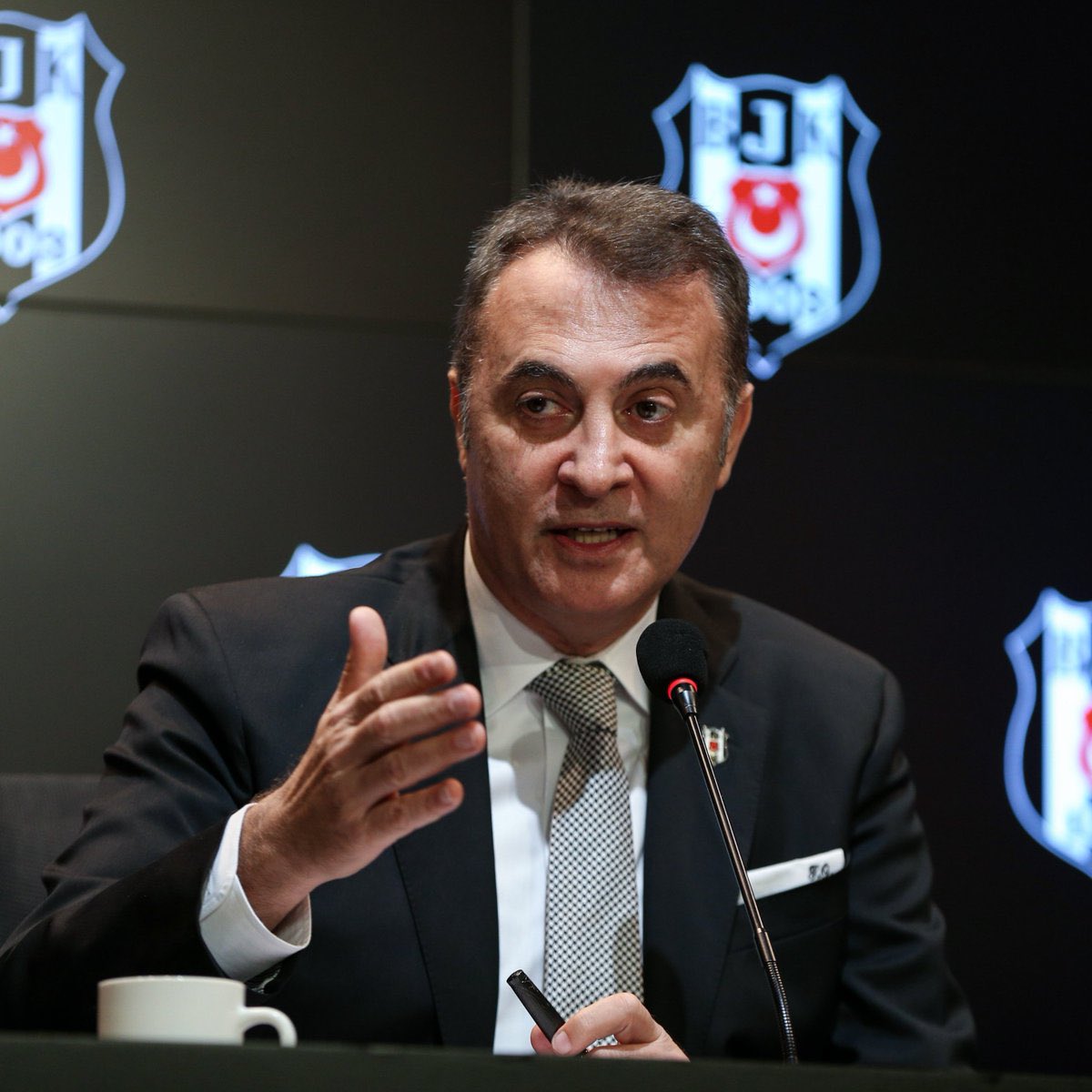 kodBESİKTAS tweet media