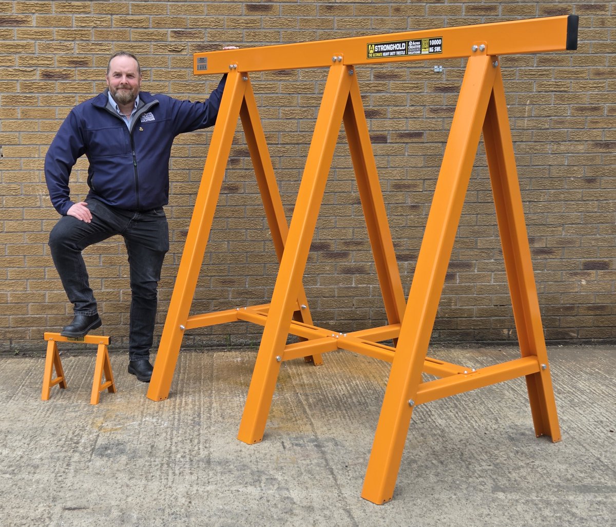 AcresEng's tweet photo. This week we're shipping a pair of these enormous custom built trestles to our customer in Scotland - Seriously!

This is not AI! - Dave for scale 🍌

☎️Contact us now: https://t.co/Zv58cw8GD4 

#NotAI #MassiveEngineering https://t.co/u22UyAaHJ8