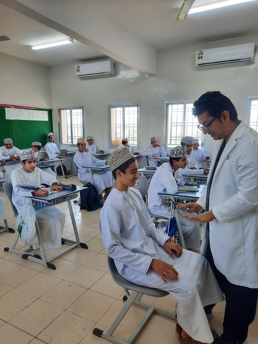 abu_school's tweet photo. زار المدرسة اليوم الأثنين 11-5-2026 الدكتور بركاش من مركز جبل الكور الصحي وذلك لإستكمال الفحص الشامل لطلبة الصفين السابع والعاشر https://t.co/M4EtFnAi7p