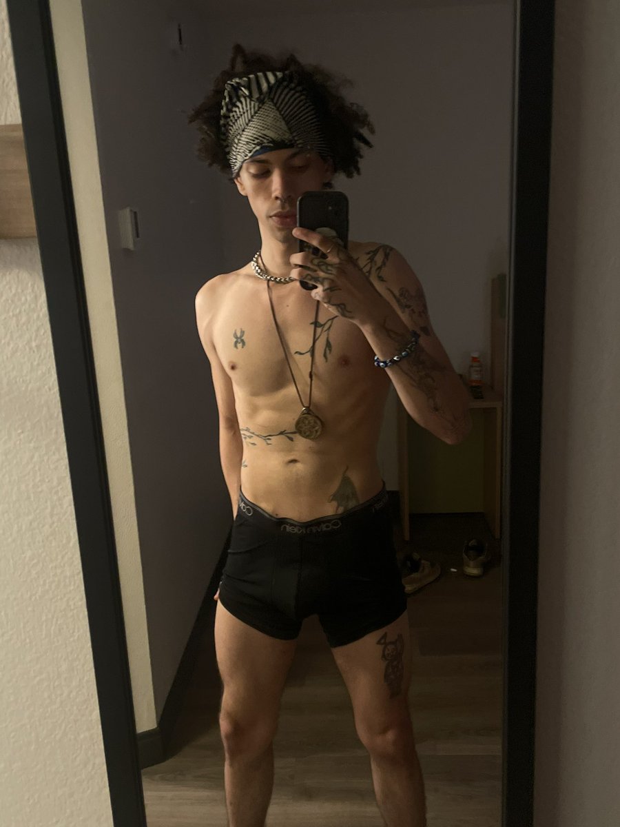 🕸️ 𝔣𝔦𝔫𝔡𝔬𝔪 𝔐𝔞𝔰𝔱𝔢𝔯 𝔇𝔞𝔪𝔬𝔫𝔦 🕷️ tweet media