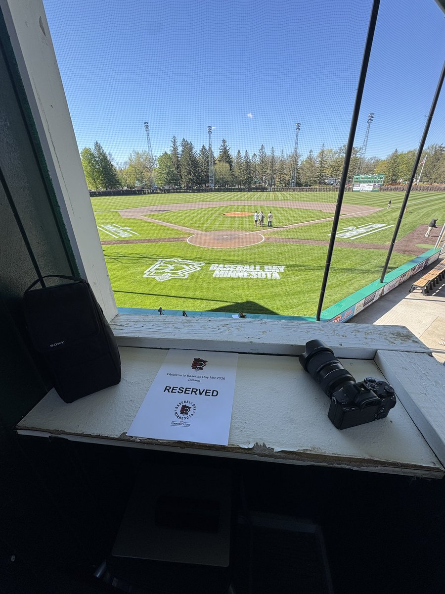 peyton_vog3l's tweet photo. Another year of Minnesota baseball day. This year set the standard. https://t.co/mHfqLlVjLG
