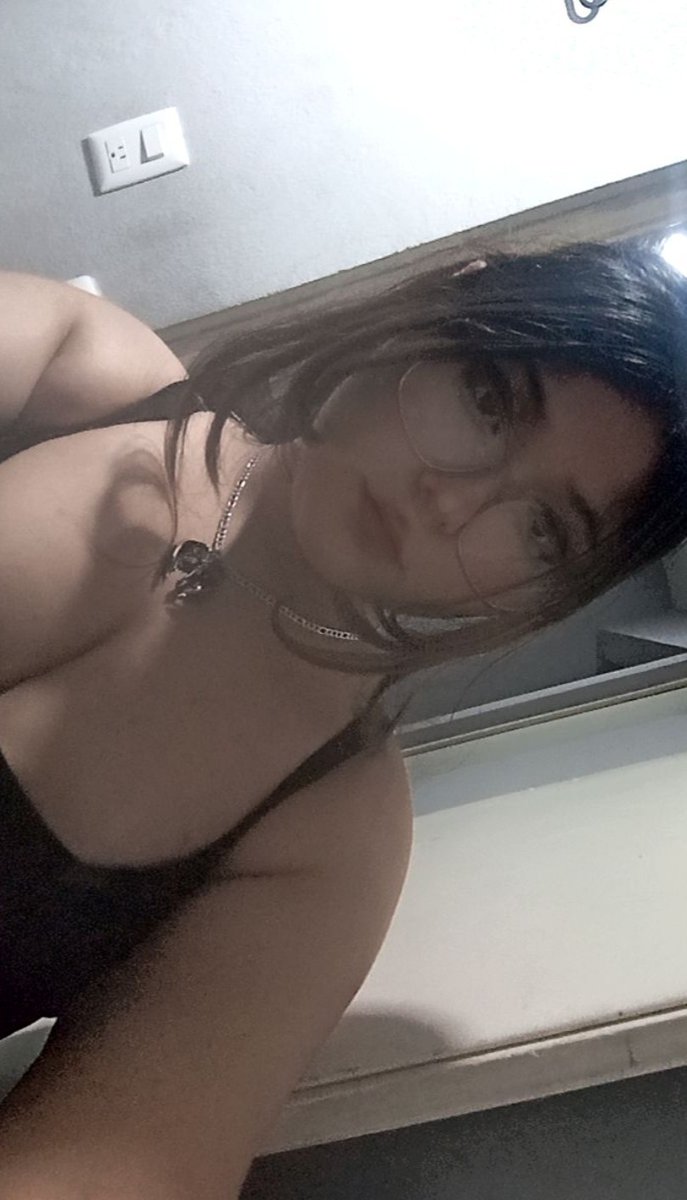 qthfgjk24877's tweet photo. #edw subiendo mi proceso de gorda asquerosa repugnante a pesar 59 y ser linda https://t.co/MdqYP1Yj5K