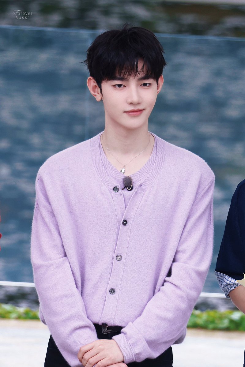 260511

🪻

#장하오 #ZHANGHAO #章昊 #ジャンハオ 
#AND2BLE #앤더블