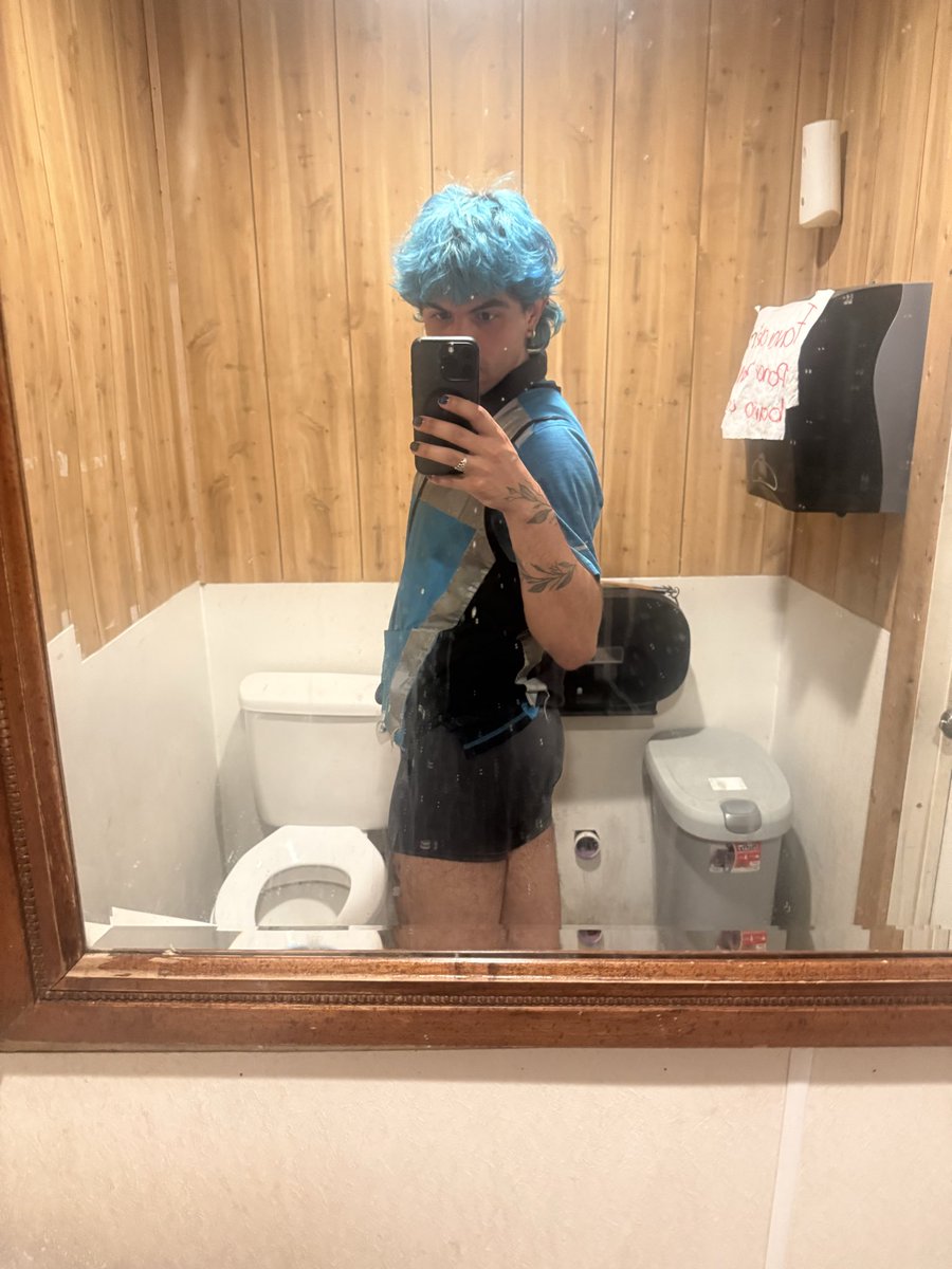 m00neclipse's tweet photo. sorry ur package is taking so long https://t.co/eHEcvxacak