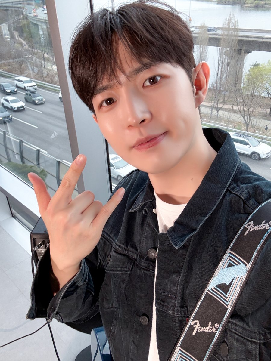 김재환 KIM JAE HWAN tweet media