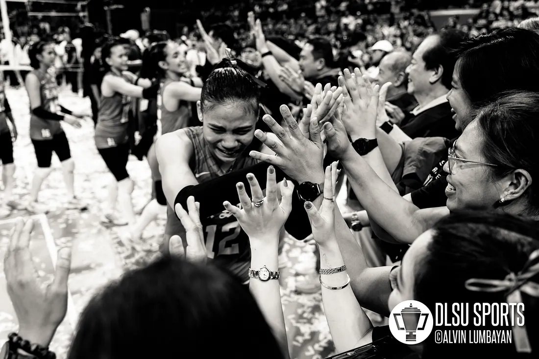 lrrn_mnl's tweet photo. Angel will always love La Salle, and thank you so much for loving her back." — Tita Sol Canino. 💚🏹

Always and forever, Angel Anne. Thank you for always pouring your heart out for the Green and White! 🤍 https://t.co/nFUp9iVTZv