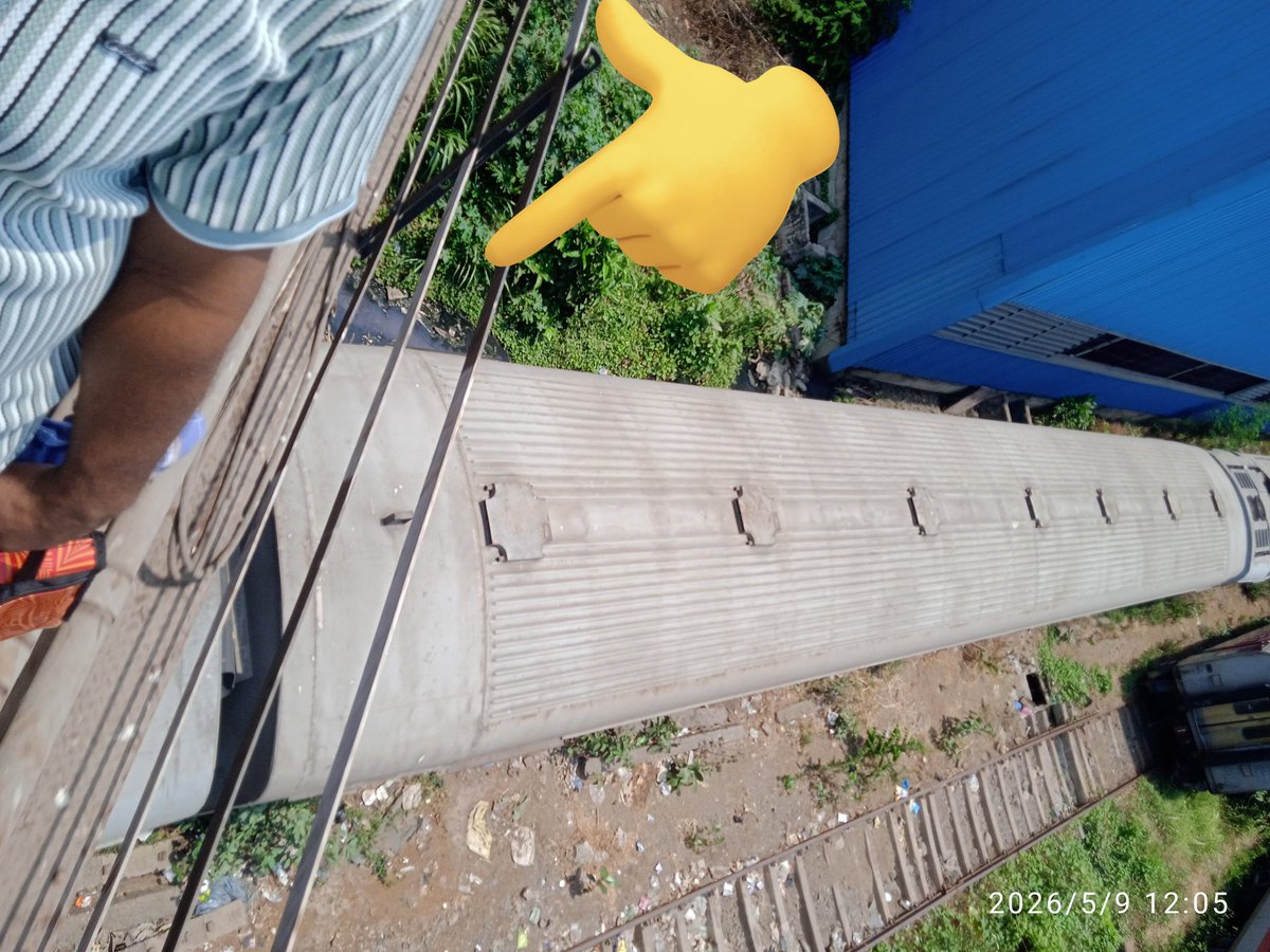 Abbaschatriwala's tweet photo. @drmbct @RailwaySeva @JaihindSattar @bhav64 @cdchembur1 @cleanMumbai007 @gaikwadsr123 @kvjraocop @Petition_Group @Central_Railway #SandhurstRd in-charge not listening to complaints since years! WATER ACCUMULATION BETWEEN #ReayRd &amp; #DockyardRd #YARD #Mosquitoes 🦟BREEDING GROUND #DENGUE #MALARIA #CHICKENGUNYA..
@jadhav_yamini @manojjamsutkars @AGSawant @AshwiniBhide @TawdeRitu @mybmchealth https://t.co/TsKT9nkFtI