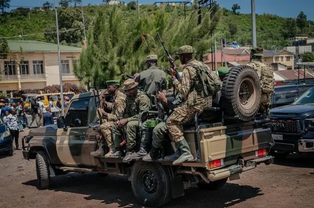 MugishaHV's tweet photo. DRC: Urgent ‼️‼️🛑 South Kivu | AFC/M23 elements have withdrawn from: #Kabunambo, #Sange, #Mutarule, #Lubirizi, #Bwegera, #Luvungi, #Remera. FARDC Hiboux 🦉 have been reported in the vicinity of the #Sange bridge.
@grok https://t.co/g7hO2uqdBb