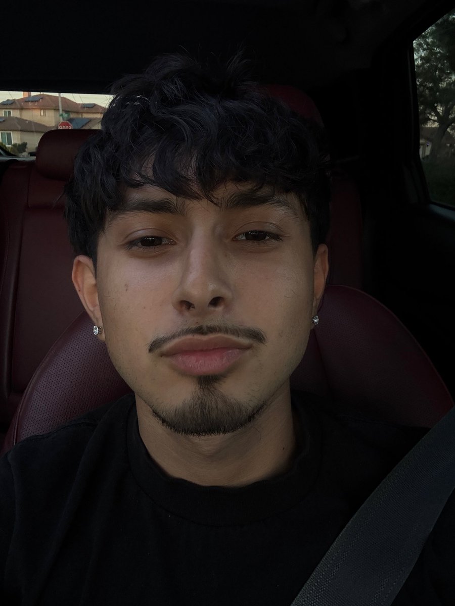 2flyerick_'s tweet photo. where my latina at🙂‍↔️#straight #nsfwtwtًً #LA #OC #latino https://t.co/XPY8zYckjX
