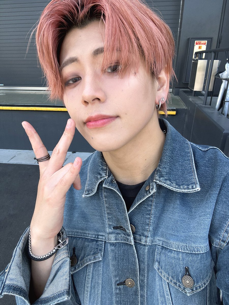 JJ (DefClass) tweet media