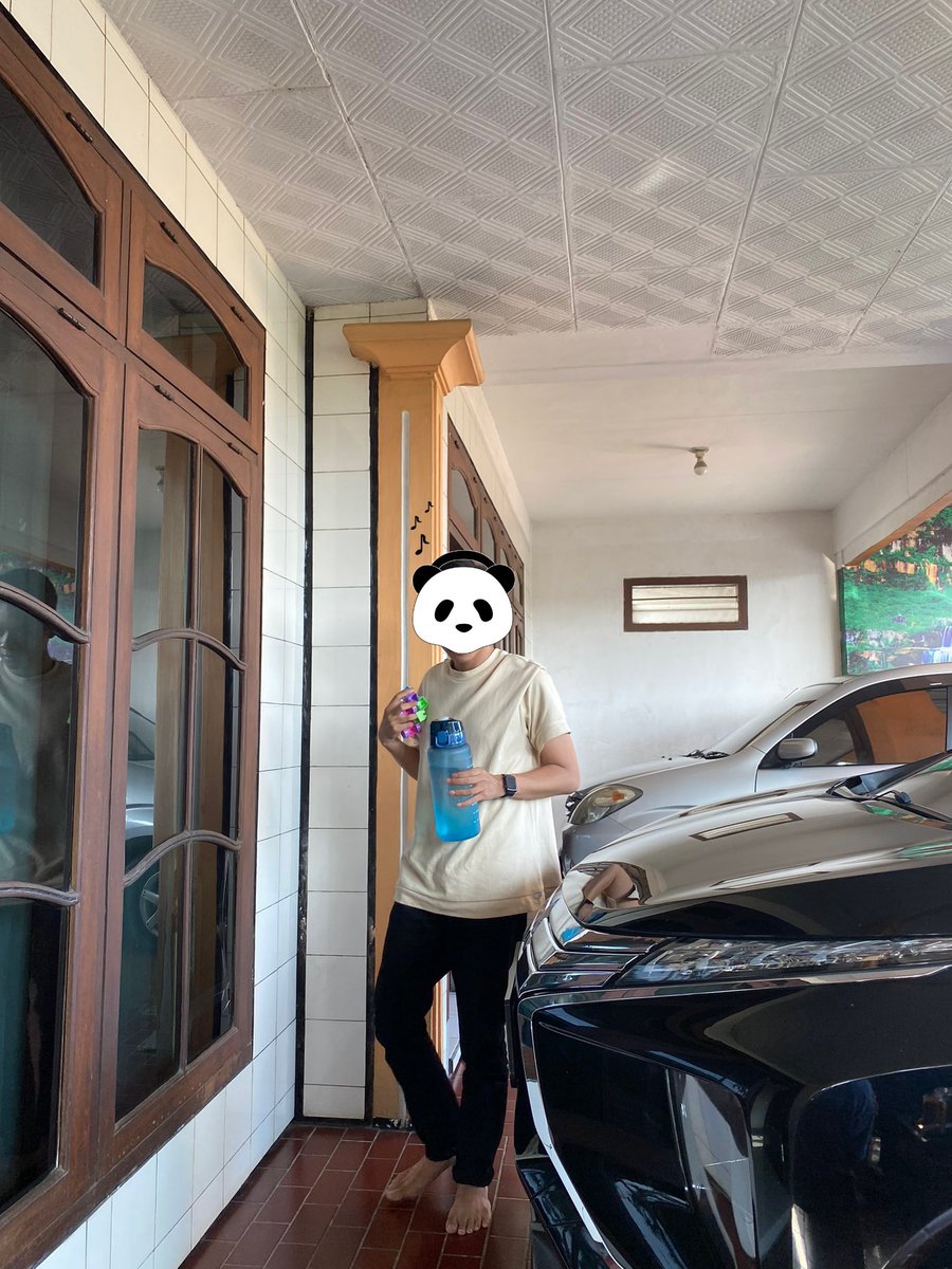 kennethkelso19's tweet photo. panda #cebu https://t.co/HhFvnVDVi0