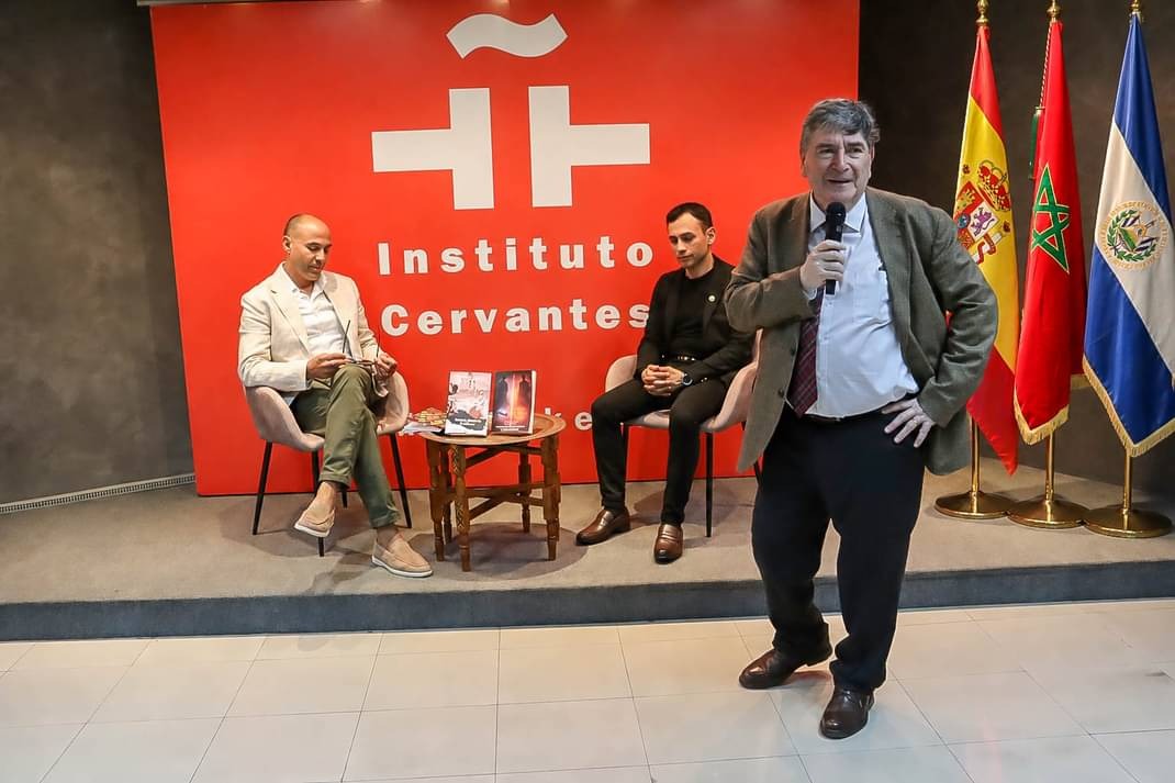 FedeStories's tweet photo. English below 👇

La semana pasada colaboré con el Instituto Cervantes por quinta vez y, por primera vez, en África.

Junto al profesor Samir exploramos conexiones entre leyendas de El Salvador, España y Marruecos.

#SIEL2026 #Rabat #DiasporaSV https://t.co/vxHEg1FR8h