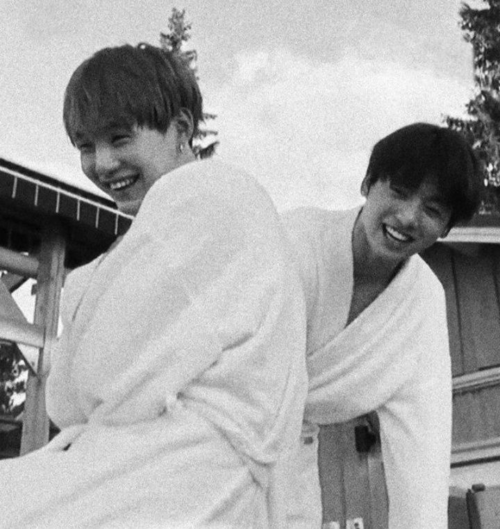 CHORNOR_L's tweet photo. 🤍🩶🖤 https://t.co/hEtARJ3ayF