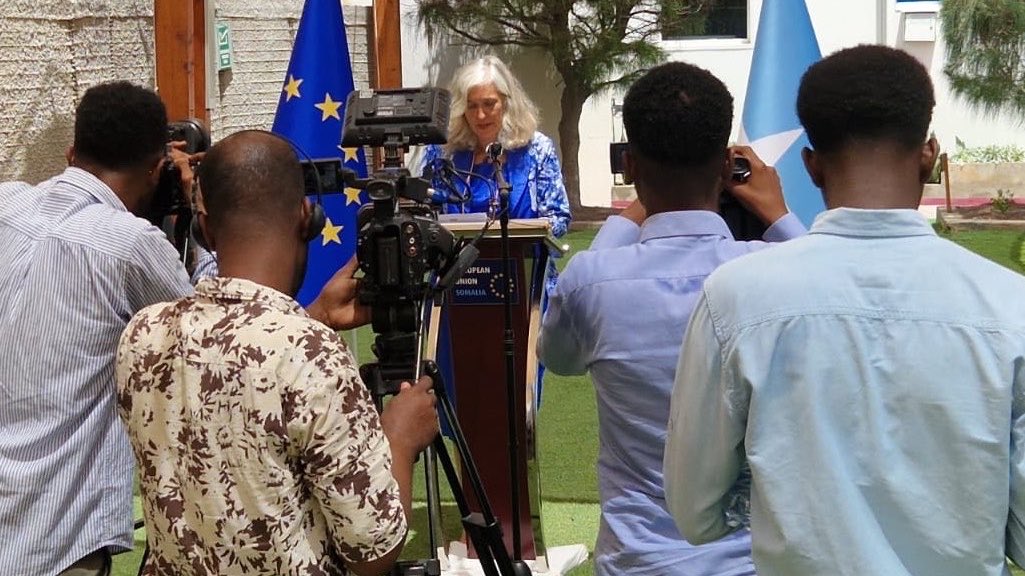 Ijabril's tweet photo. Somalia–EU Political Dialogue held in Mogadishu under the framework of the Samoa Agreement marks an important milestone in a partnership built on trust, shared priorities and mutual respect, reaffirming a longstanding partnership & our joint commitment to advancing peace &securty

strengthening democratic governance, supporting institutional development and accelerating inclusive economic transformation. 

Over the years, the European Union has remained a steadfast partner in #Somalia’s transitional, peace-building and state-building processes, contributing to security sector reform, governance support, institutional capacity-building and development initiatives that continue to strengthen resilience and stability across the country. #EU_in_Somalia #EU