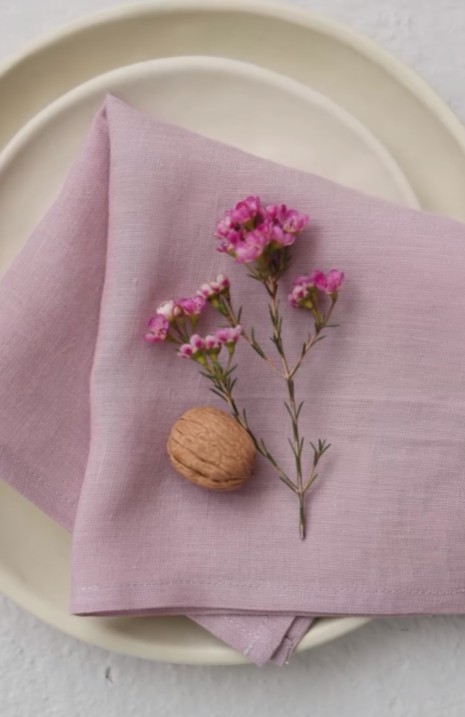 Thing_Stories's tweet photo. Minimal. Mindful. 

A quiet touch of color for the everyday. 🌞

Embracing the art of slowing down with quality that lasts.

#SustainableLiving #Linen https://t.co/FGOIrixZa7