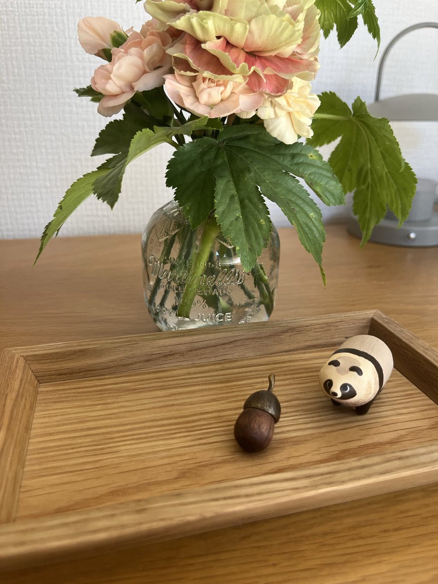 昨日は、あんちゃんの誕生日でした。 投稿が遅れましたが、 お花で