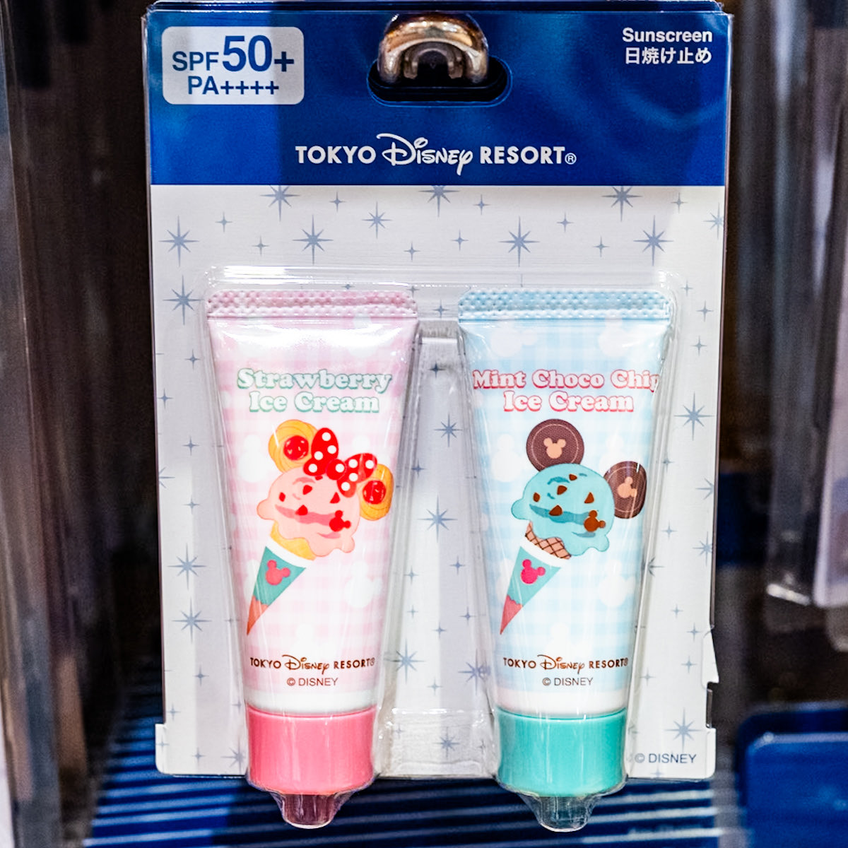 グローブシェイプパオ・チュロス・ミッキーワッフルなど！ 東京