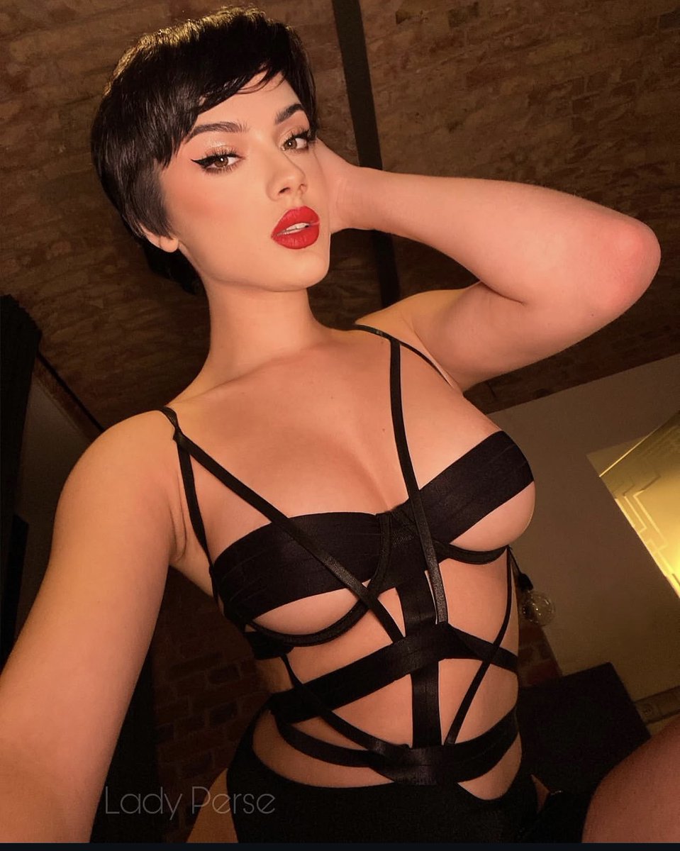 Kinky Lady Perse tweet media