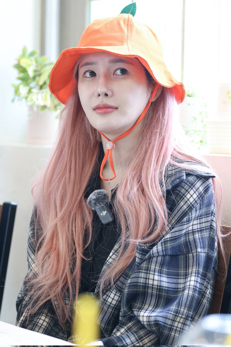 PAAASSS0404's tweet photo. 260511 #김리원 🍊🍊🍊 https://t.co/PZOXRrLPUl